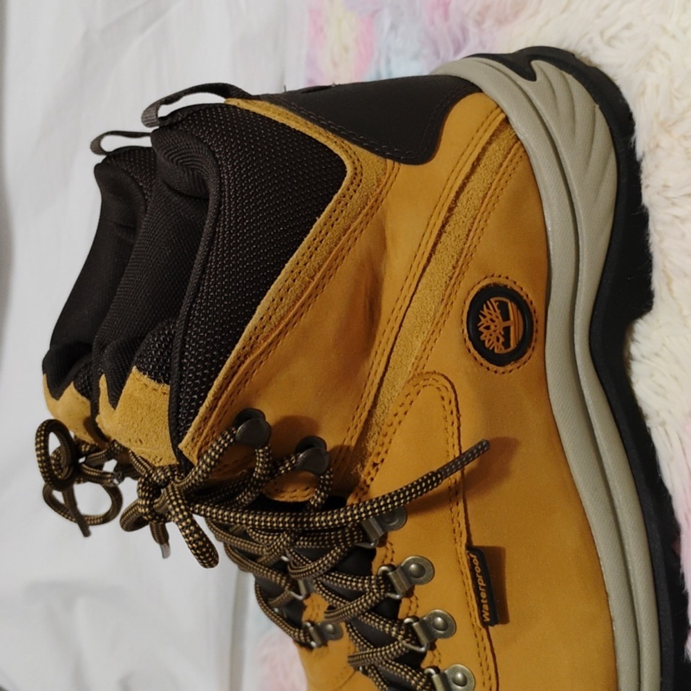 (X-103) SALE! Timberland White Ledge Mid Hiker Waterproof Performance Boots - Picture 2 of 12